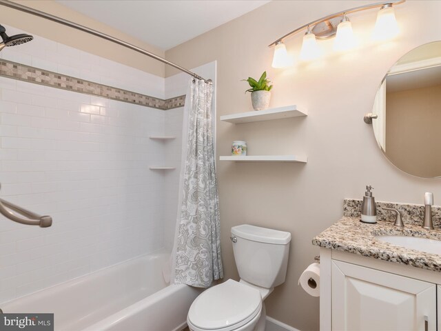 275 Tolstoy Ln, Severna Park, MD 21146 - bathroom with toilet, vanity, and shower / bath combo with shower curtain