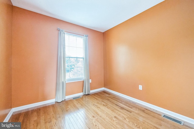 504 Nottingham Pl, Riverside, NJ 08075 - empty room featuring light wood-style floors and baseboards