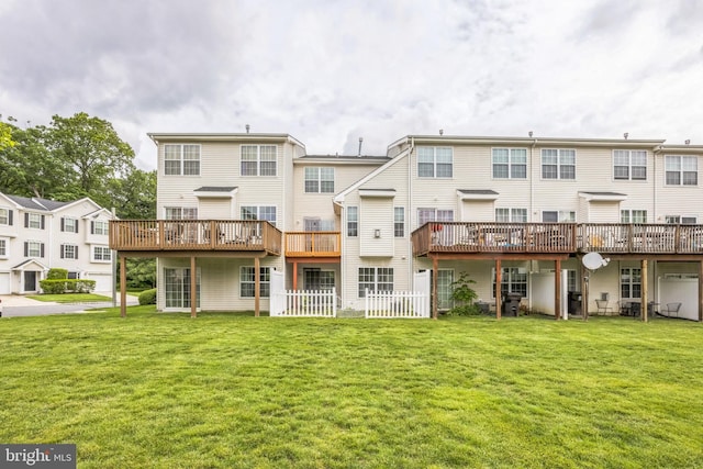 504 Nottingham Pl, Riverside, NJ 08075 - back of property with a lawn and a deck