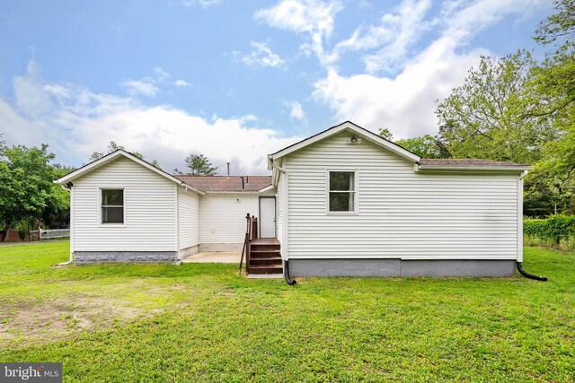 136 Pembrown Rd, Browns Mills, NJ 08015 - back of property with a yard