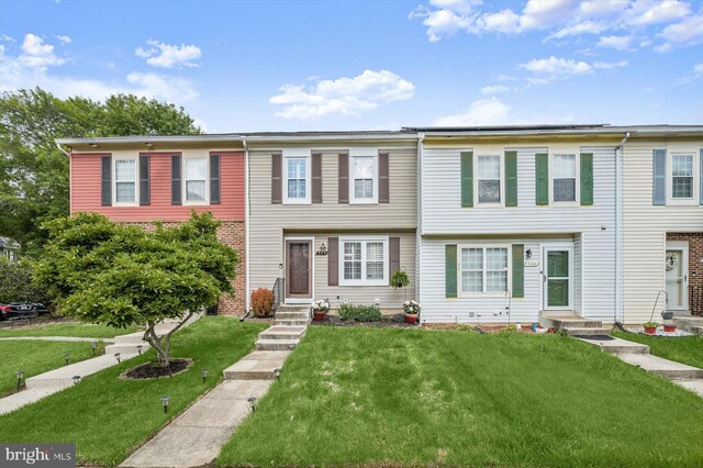 737 Saint Michaels Dr, Bowie, MD 20721 - multi unit property featuring a front lawn