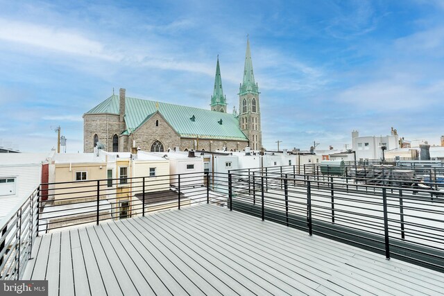 3233 Mercer St, Philadelphia, PA 19134 - view of wooden deck