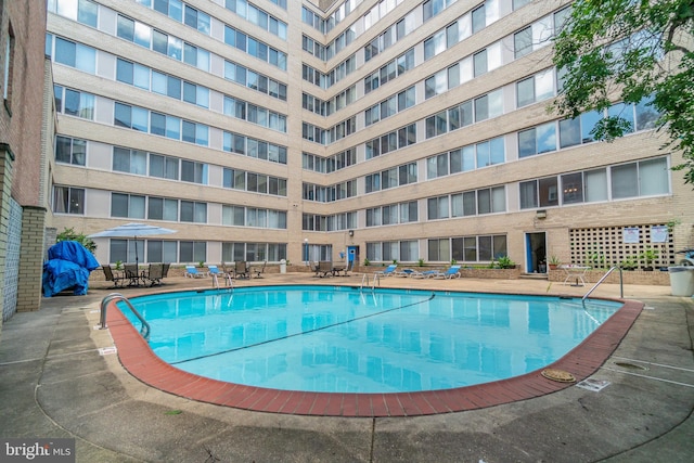 922 24th St NW Unit 313, Washington, DC 20037 - community pool featuring a patio
