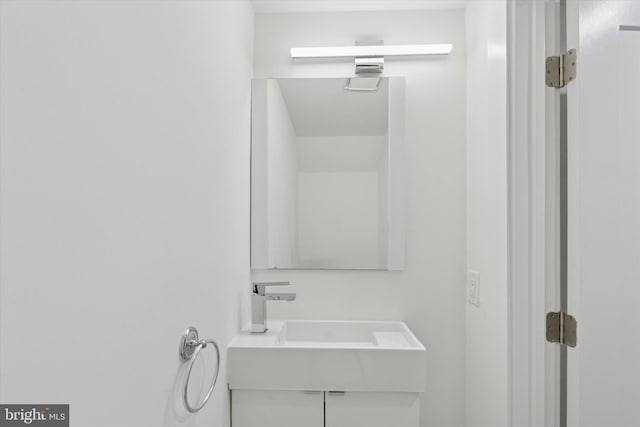 1325 N 17th St Unit A, Philadelphia, PA 19121 - bathroom featuring a sink