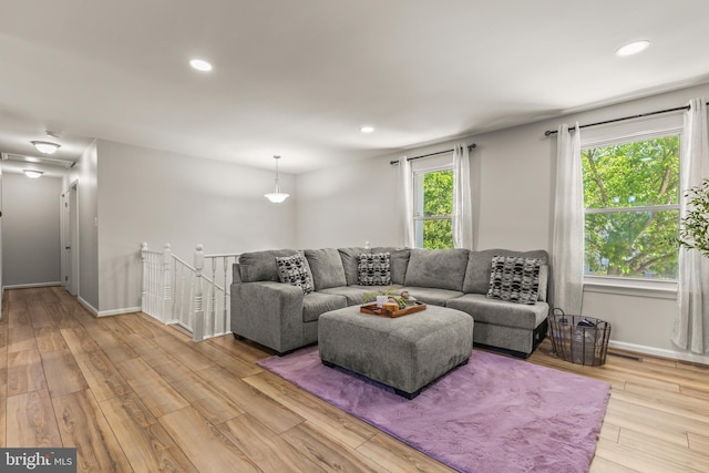 3607 Stonesboro Rd, Fort Washington, MD 20744 - living room featuring light wood-style flooring, recessed lighting, and baseboards