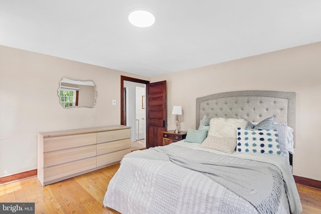 522 Creek Rd, Moorestown, NJ 08057 - bedroom with light wood-style flooring and baseboards