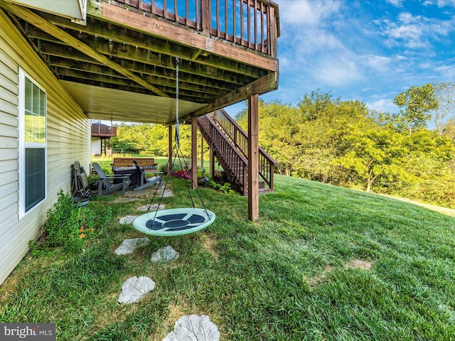 4 Jeffrey Ln, Brunswick, MD 21758 - view of green lawn with stairway and a deck