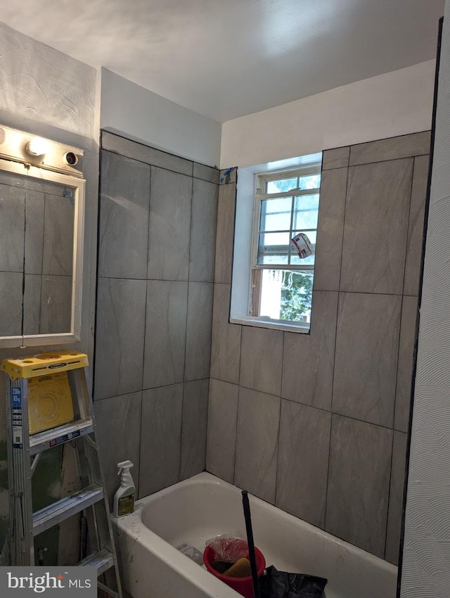 1819 W Ontario St, Philadelphia, PA 19140 - view of bathroom