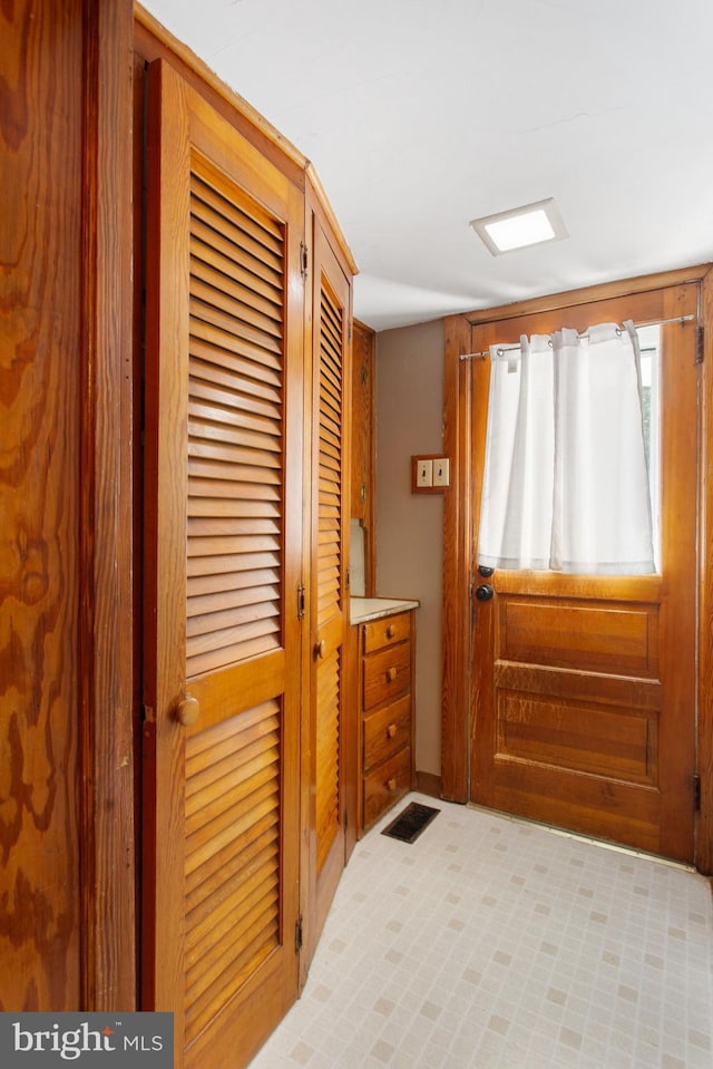 408 Frederick St, Hanover, PA 17331 - view of entryway