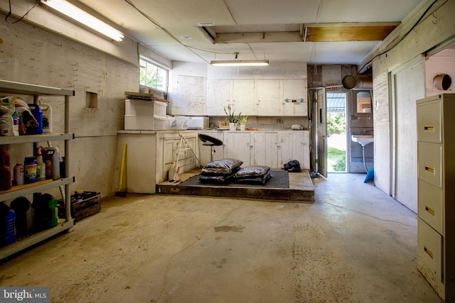 408 Frederick St, Hanover, PA 17331 - view of garage
