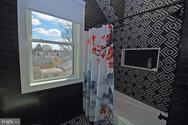 7012 Silverwood St, Philadelphia, PA 19128 - full bath featuring a tile shower and tile walls