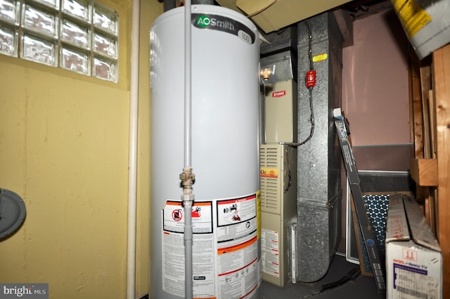 8922 Brous Ave, Philadelphia, PA 19152 - utility room with water heater
