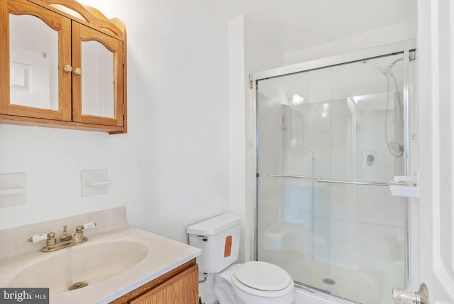 643 Saint Anthony Ln, Upper Darby, PA 19082 - full bath with a stall shower, toilet, and vanity