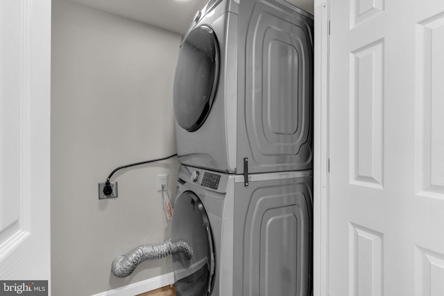 21 Mattingly Ave, Indian Head, MD 20640 - laundry area with estacked washer and dryer