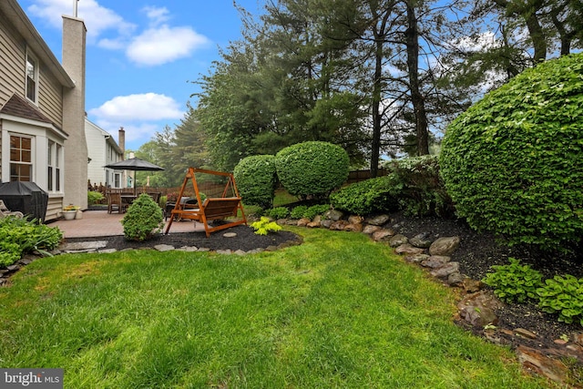 121 Beech Dr, Hatboro, PA 19040 - view of grassy yard with a patio area