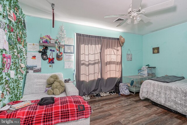 33 Laurel Rd, Millville, NJ 08332 - bedroom featuring wood finished floors and ceiling fan