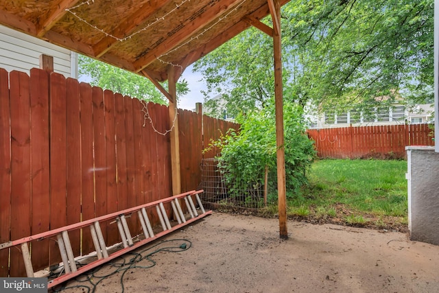1223 Kendrick Rd, Baltimore, MD 21237 - fenced backyard featuring a patio area
