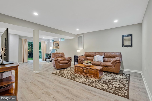 12641 Terrymill Dr, Herndon, VA 20170 - living room featuring light wood-style flooring, baseboards, and recessed lighting