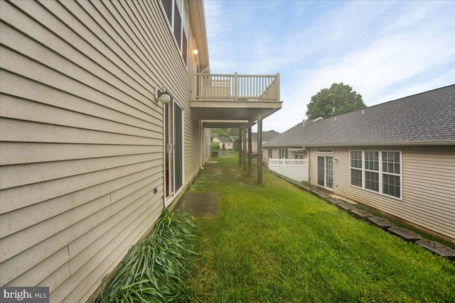 28 W Houndpack Way, Glen Mills, PA 19342 - view of grassy yard with a balcony