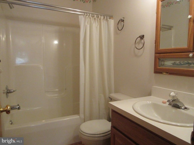 155 Wagon Wheel Ln, Mifflintown, PA 17059 - bathroom with toilet, shower / tub combo, and vanity