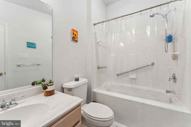 800 S Charles St, Baltimore, MD 21230 - bathroom featuring shower / tub combination, vanity, and toilet