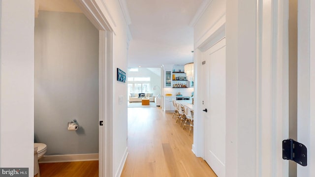 625 Bay Ave, Ocean City, NJ 08226 - hallway with light wood-style floors and baseboards
