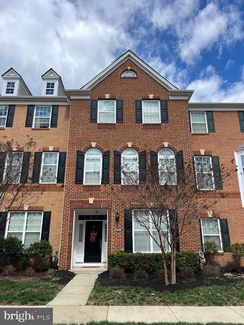43008 Paris Gap Sq, Ashburn, VA 20148 - townhome / multi-family property with brick siding