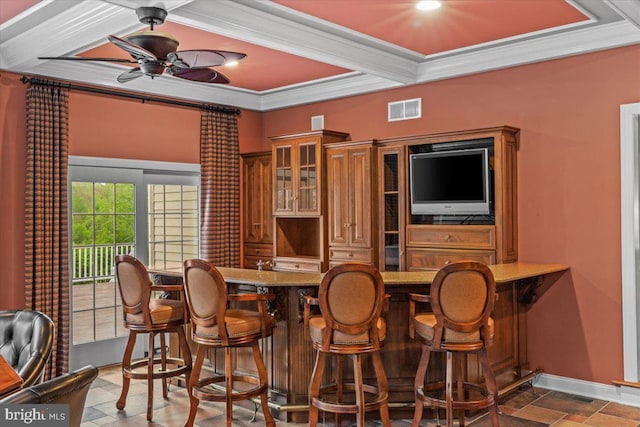 217 Rising Meadow Way E, Stroudsburg, PA 18302 - indoor dry bar featuring a ceiling fan, baseboards, ornamental molding, and recessed lighting