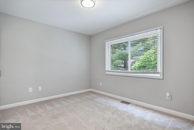 370 Juniper Ct, Herndon, VA 20170 - carpeted empty room featuring baseboards
