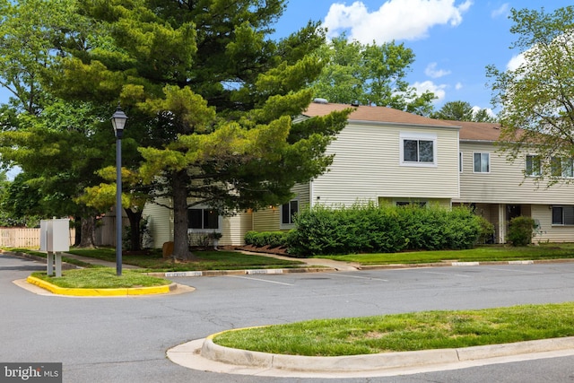 370 Juniper Ct, Herndon, VA 20170 - view of building exterior with uncovered parking