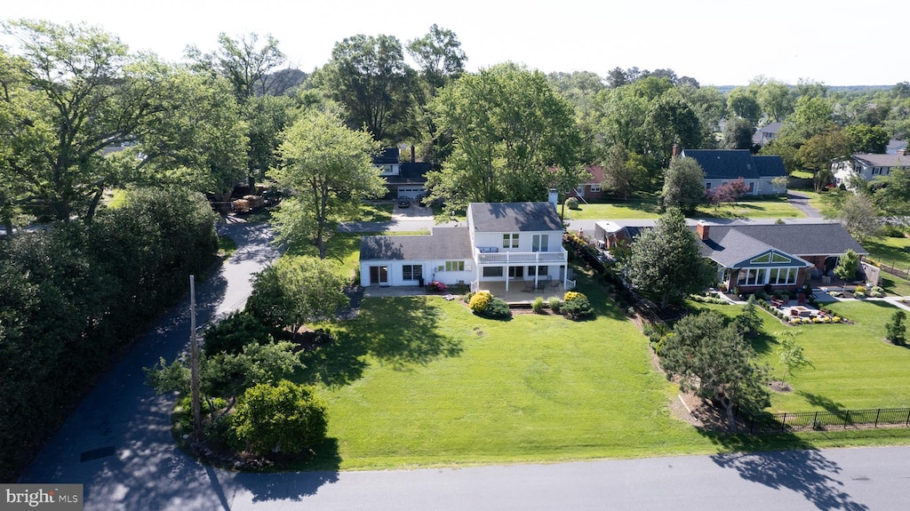 aerial view of property and surrounding area