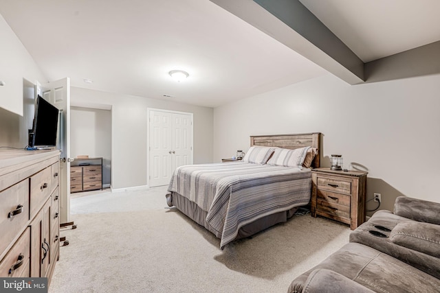 3104 Reach Eagle Ct, Woodbridge, VA 22191 - bedroom with light colored carpet, baseboards, and a closet