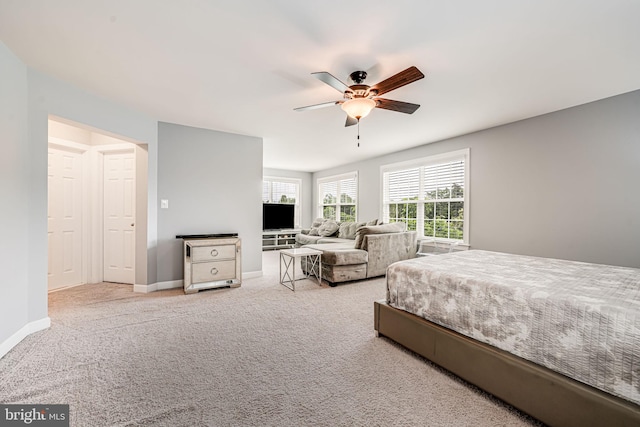 3104 Reach Eagle Ct, Woodbridge, VA 22191 - carpeted bedroom featuring baseboards and a ceiling fan