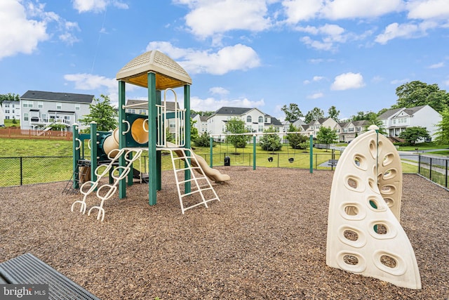 3104 Reach Eagle Ct, Woodbridge, VA 22191 - community play area featuring a residential view