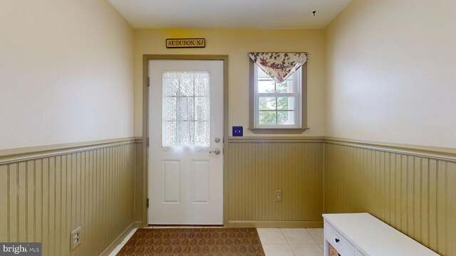 38 Ward Ave, Audubon, NJ 08106 - entryway featuring wainscoting and light tile patterned floors