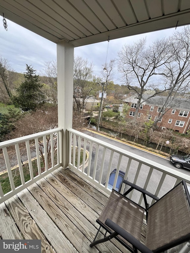 1413 Belle View Blvd Unit C1, Alexandria, VA 22307 - wooden terrace with covered porch