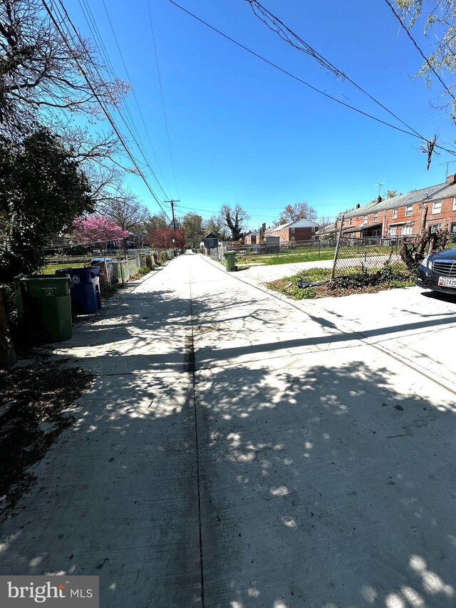 912 Evesham Ave, Baltimore, MD 21212 - view of concrete road