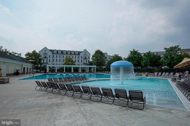 7311 Trappe St, Fulton, MD 20759 - community pool with a patio area