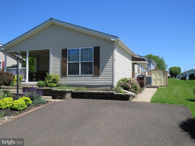 538 Haventree Ct, New Hope, PA 18938 - view of front facade with a porch