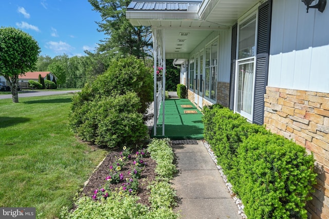 206-208 N 10th St, Oakland, MD 21550 - view of property's community with a yard and shuffleboard
