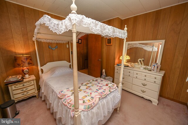 206-208 N 10th St, Oakland, MD 21550 - carpeted bedroom with wooden walls