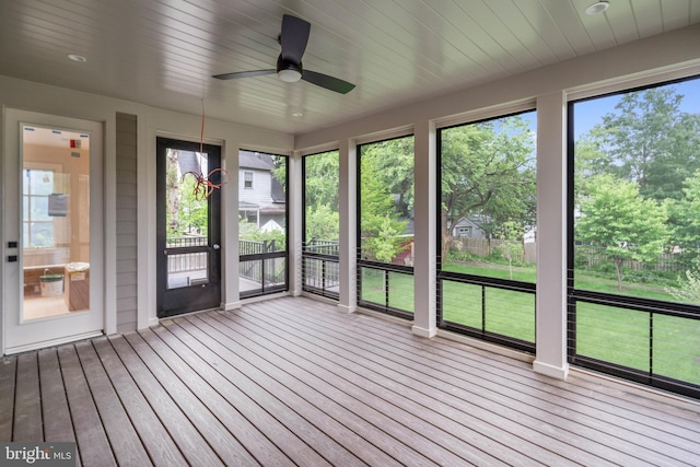 4610 17th St N, Arlington, VA 22207 - unfurnished sunroom featuring plenty of natural light and ceiling fan
