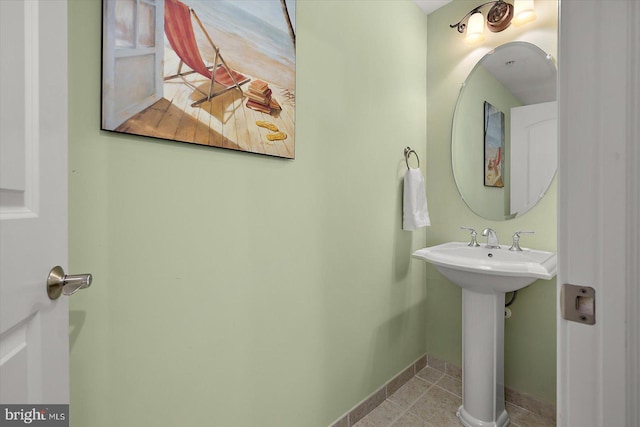 301 14th St Unit 308/309, Ocean City, MD 21842 - bathroom with baseboards