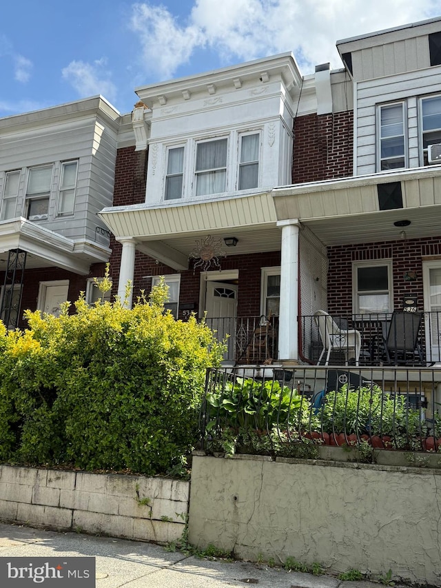 538 E Luray St, Philadelphia, PA 19120 - multi unit property with brick siding and a porch
