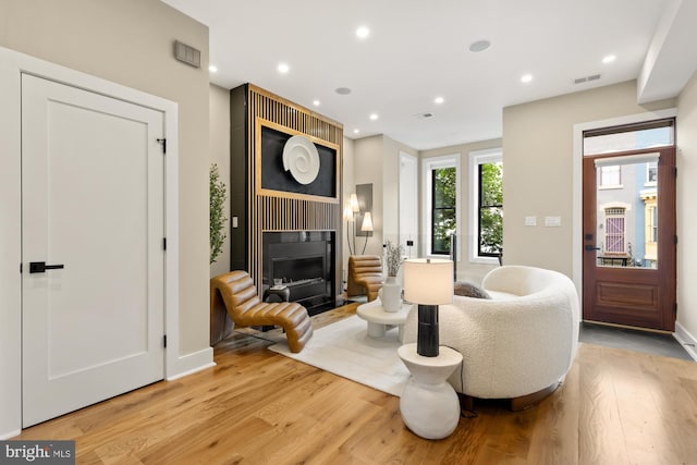 919 French St NW, Washington, DC 20001 - living area featuring light wood-type flooring, recessed lighting, and baseboards