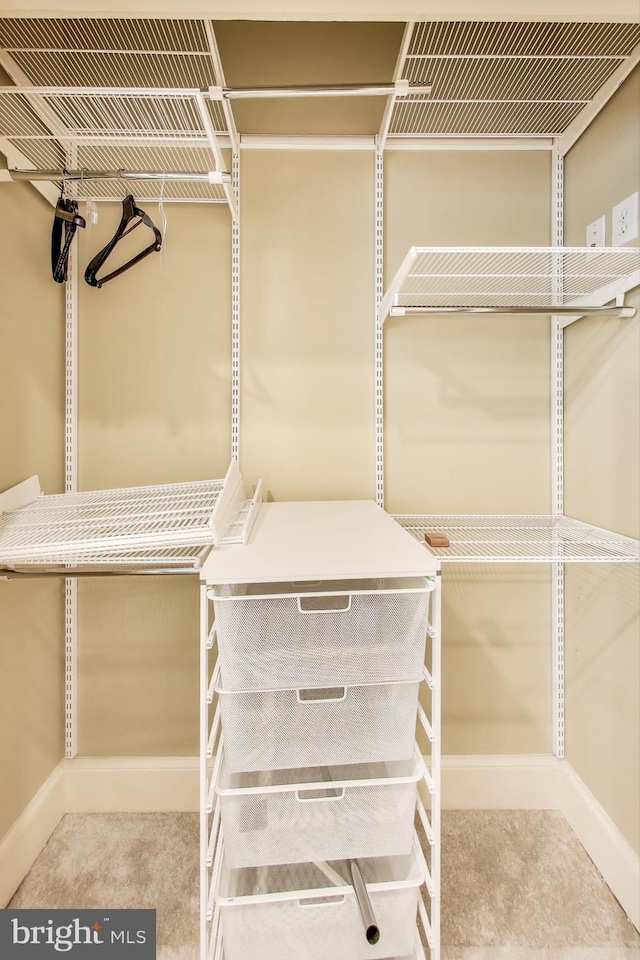 1324 10th St NW, Washington, DC 20001 - view of walk in closet