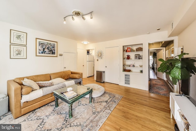 1324 10th St NW, Washington, DC 20001 - living area featuring light wood-type flooring