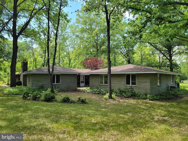 13337 Rowe Rd, Smithsburg, MD 21783 - view of front of home with a chimney and a front lawn