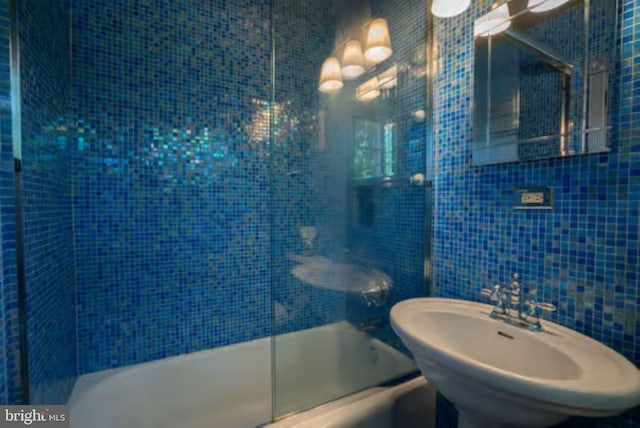 1647 Preston Rd, Alexandria, VA 22302 - bathroom with combined bath / shower with glass door and a sink