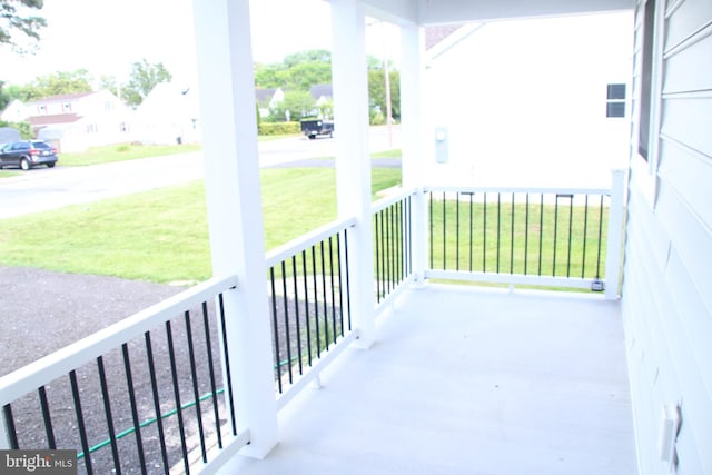 1296 Dorchester Ave, Pocomoke City, MD 21851 - balcony featuring covered porch